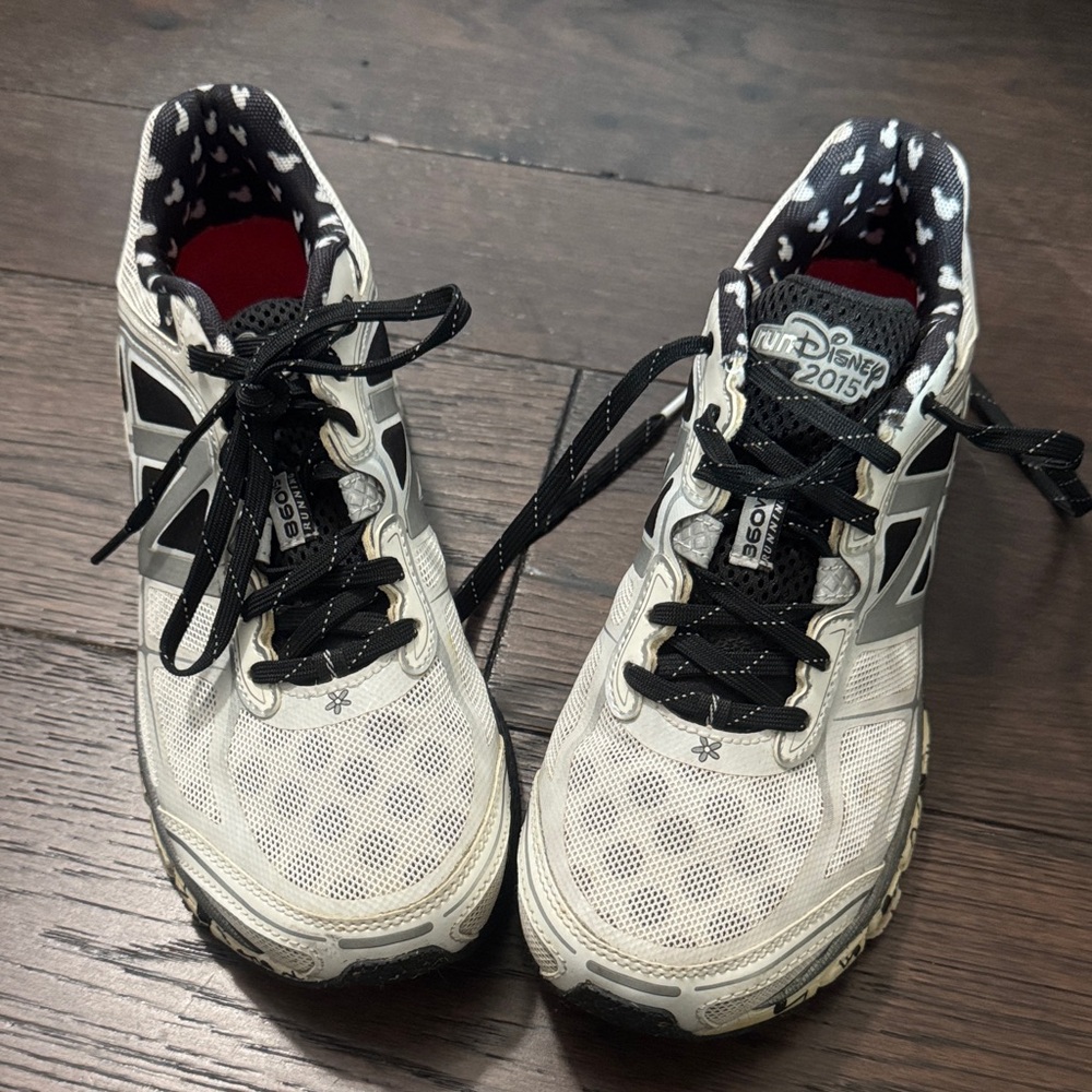 Women's 2015 runDisney New Balance Shoes
